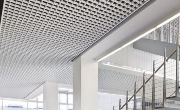 Thi công trần kim loại